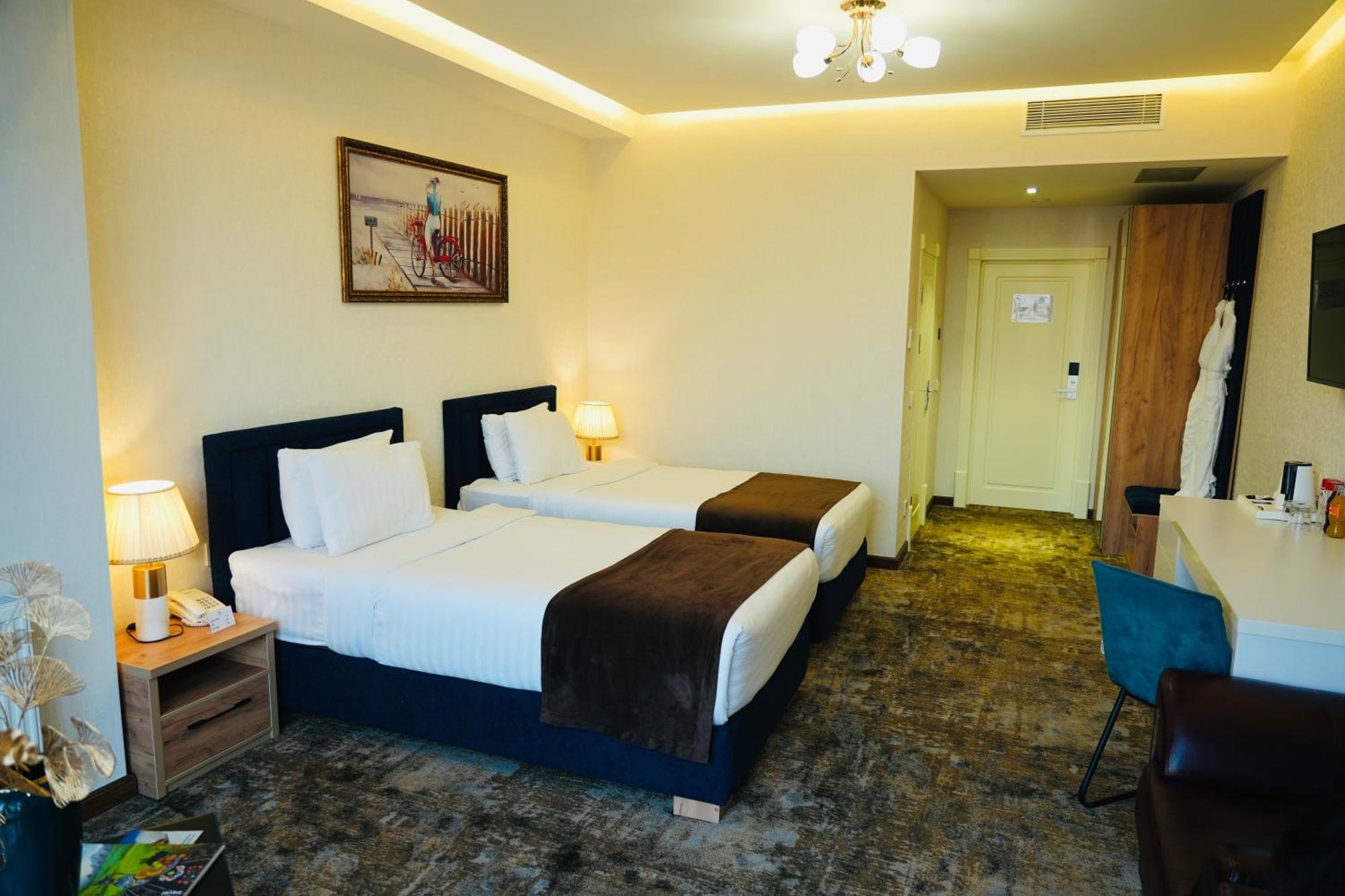 Garnet Mir Hotel Tashkent Exterior photo